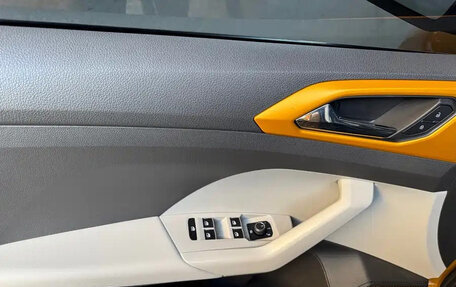 Volkswagen T-Cross I, 2021 год, 1 300 000 рублей, 9 фотография