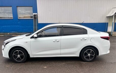 KIA Rio IV, 2019 год, 910 000 рублей, 3 фотография