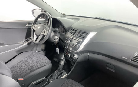 Hyundai Solaris II рестайлинг, 2015 год, 1 167 000 рублей, 10 фотография