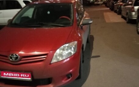 Toyota Auris II, 2011 год, 1 100 000 рублей, 1 фотография