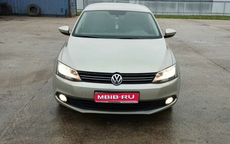 Volkswagen Jetta VI, 2012 год, 1 000 000 рублей, 1 фотография