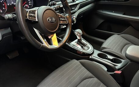 KIA Cerato IV, 2020 год, 1 900 000 рублей, 8 фотография