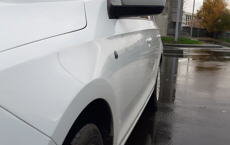 Skoda Rapid I, 2014 год, 910 000 рублей, 7 фотография