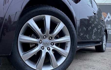 Infiniti QX56, 2012 год, 2 280 000 рублей, 10 фотография