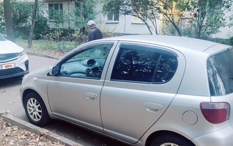 Toyota Vitz, 1999 год, 200 000 рублей, 2 фотография