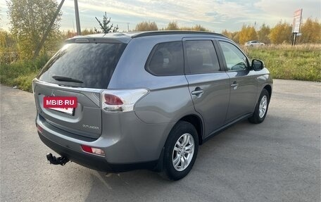Mitsubishi Outlander III рестайлинг 3, 2012 год, 1 355 000 рублей, 5 фотография