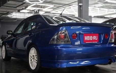 Toyota Altezza, 2001 год, 640 000 рублей, 4 фотография