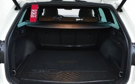 Volkswagen Passat B8 рестайлинг, 2019 год, 2 300 000 рублей, 18 фотография