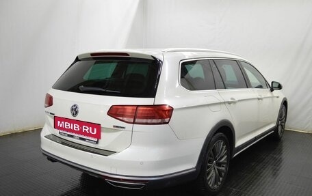 Volkswagen Passat B8 рестайлинг, 2019 год, 2 300 000 рублей, 5 фотография