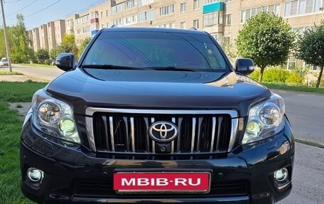 Toyota Land Cruiser Prado 150 рестайлинг 2, 2010 год, 2 650 000 рублей, 3 фотография