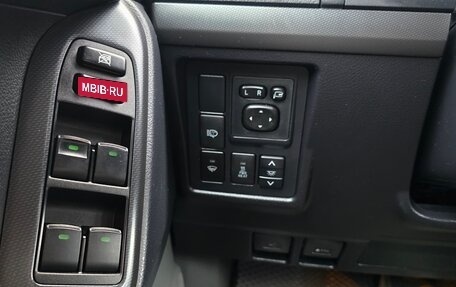 Toyota Land Cruiser Prado 150 рестайлинг 2, 2010 год, 2 650 000 рублей, 19 фотография