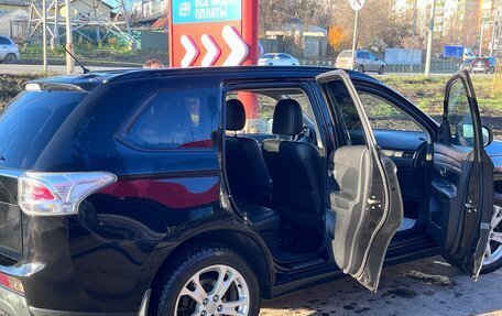 Mitsubishi Outlander III рестайлинг 3, 2013 год, 1 450 000 рублей, 3 фотография