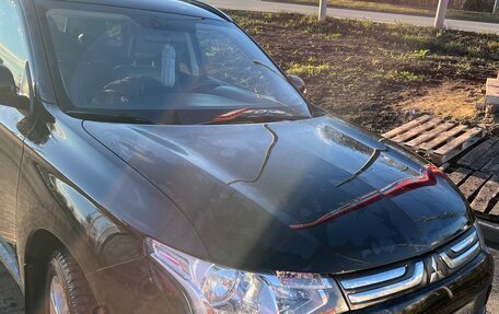 Mitsubishi Outlander III рестайлинг 3, 2013 год, 1 450 000 рублей, 5 фотография