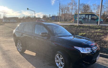 Mitsubishi Outlander III рестайлинг 3, 2013 год, 1 450 000 рублей, 17 фотография