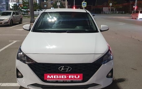 Hyundai Solaris II рестайлинг, 2020 год, 1 400 000 рублей, 2 фотография