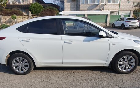 Hyundai Solaris II рестайлинг, 2020 год, 1 400 000 рублей, 4 фотография