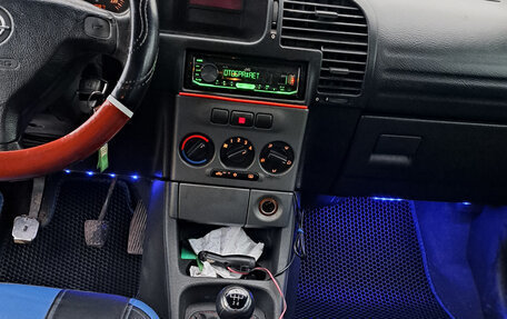 Opel Zafira A рестайлинг, 2003 год, 250 000 рублей, 13 фотография