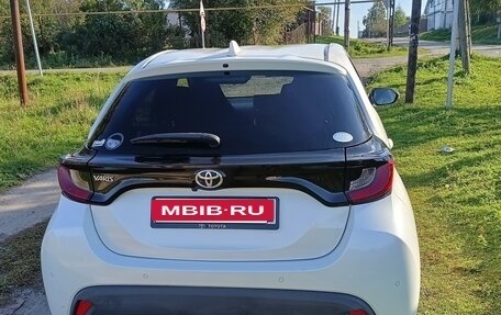 Toyota Yaris, 2020 год, 1 210 000 рублей, 2 фотография