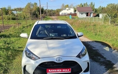 Toyota Yaris, 2020 год, 1 210 000 рублей, 1 фотография