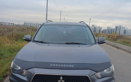 Mitsubishi Outlander III рестайлинг 3, 2010 год, 1 050 000 рублей, 14 фотография