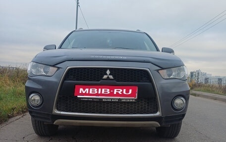 Mitsubishi Outlander III рестайлинг 3, 2010 год, 1 050 000 рублей, 15 фотография