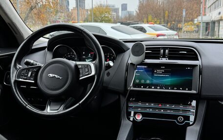 Jaguar F-Pace, 2019 год, 3 290 000 рублей, 9 фотография