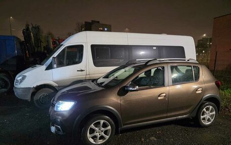 Renault Sandero II рестайлинг, 2022 год, 1 500 000 рублей, 2 фотография