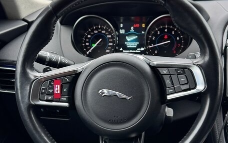 Jaguar F-Pace, 2019 год, 3 290 000 рублей, 8 фотография