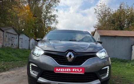 Renault Kaptur I рестайлинг, 2018 год, 1 380 000 рублей, 22 фотография