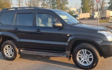 Toyota Land Cruiser Prado 120 рестайлинг, 2007 год, 1 700 000 рублей, 3 фотография