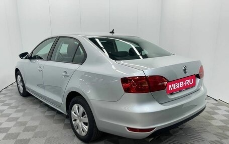 Volkswagen Jetta VI, 2012 год, 1 099 000 рублей, 5 фотография