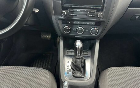 Volkswagen Jetta VI, 2012 год, 1 099 000 рублей, 14 фотография