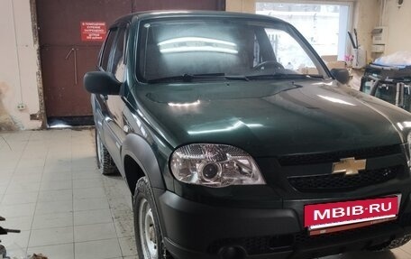 Chevrolet Niva I рестайлинг, 2011 год, 425 000 рублей, 2 фотография