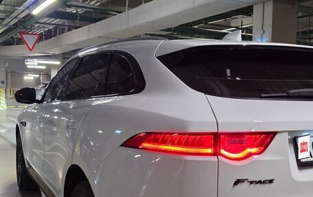 Jaguar F-Pace, 2018 год, 4 050 000 рублей, 5 фотография