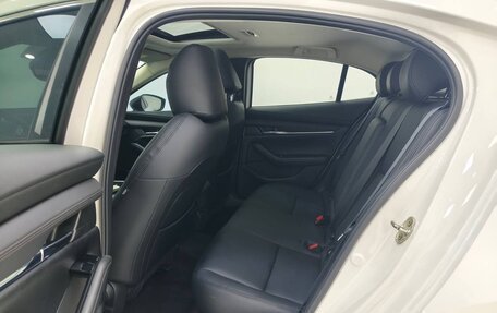 Mazda 3, 2022 год, 1 950 000 рублей, 6 фотография