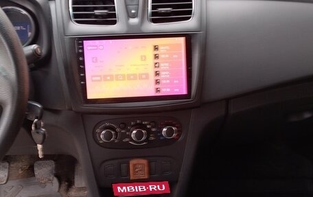 Renault Logan II, 2014 год, 550 000 рублей, 2 фотография