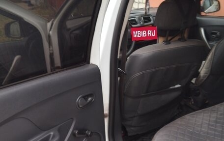 Renault Logan II, 2014 год, 550 000 рублей, 4 фотография