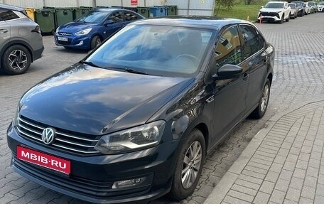 Volkswagen Polo VI (EU Market), 2017 год, 1 050 000 рублей, 1 фотография