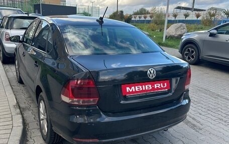 Volkswagen Polo VI (EU Market), 2017 год, 1 050 000 рублей, 2 фотография