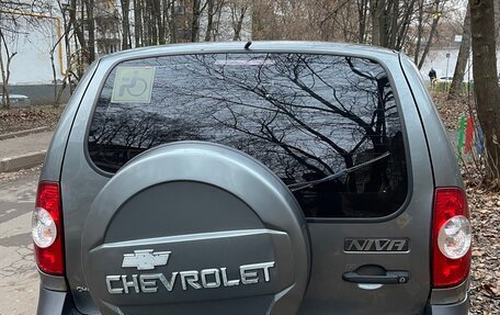 Chevrolet Niva I рестайлинг, 2009 год, 500 000 рублей, 4 фотография