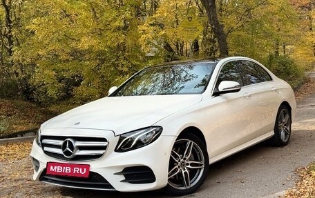 Mercedes-Benz E-Класс, 2019 год, 2 950 000 рублей, 1 фотография