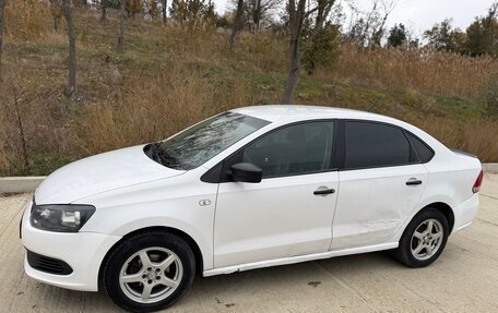 Volkswagen Polo VI (EU Market), 2011 год, 450 000 рублей, 17 фотография