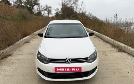 Volkswagen Polo VI (EU Market), 2011 год, 450 000 рублей, 21 фотография