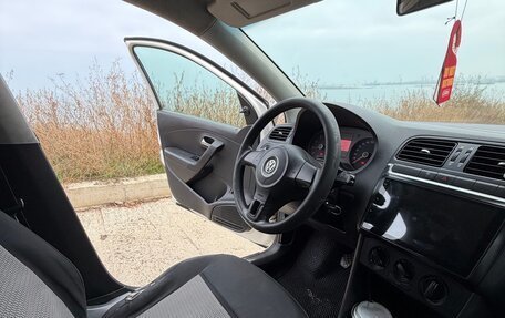 Volkswagen Polo VI (EU Market), 2011 год, 450 000 рублей, 27 фотография