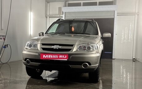 Chevrolet Niva I рестайлинг, 2013 год, 520 000 рублей, 2 фотография