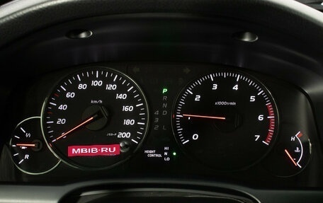 Toyota Land Cruiser Prado 120 рестайлинг, 2008 год, 2 000 000 рублей, 12 фотография