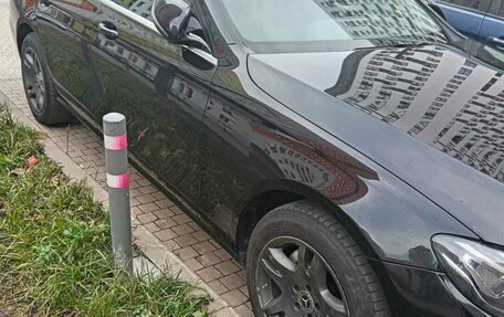 Mercedes-Benz E-Класс, 2019 год, 2 850 000 рублей, 8 фотография