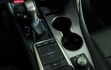 Lexus RX IV рестайлинг, 2020 год, 6 200 000 рублей, 18 фотография