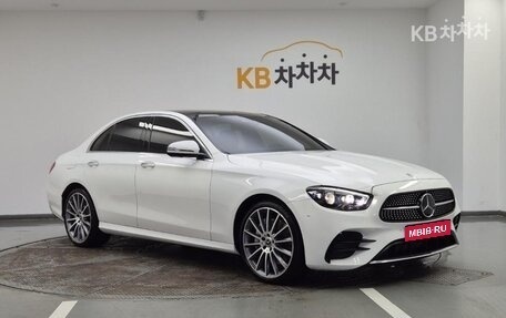 Mercedes-Benz E-Класс, 2021 год, 4 450 000 рублей, 1 фотография