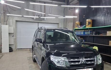 Mitsubishi Pajero IV, 2011 год, 2 200 000 рублей, 1 фотография